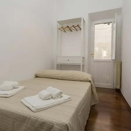 San Pietro Modern Apartment *